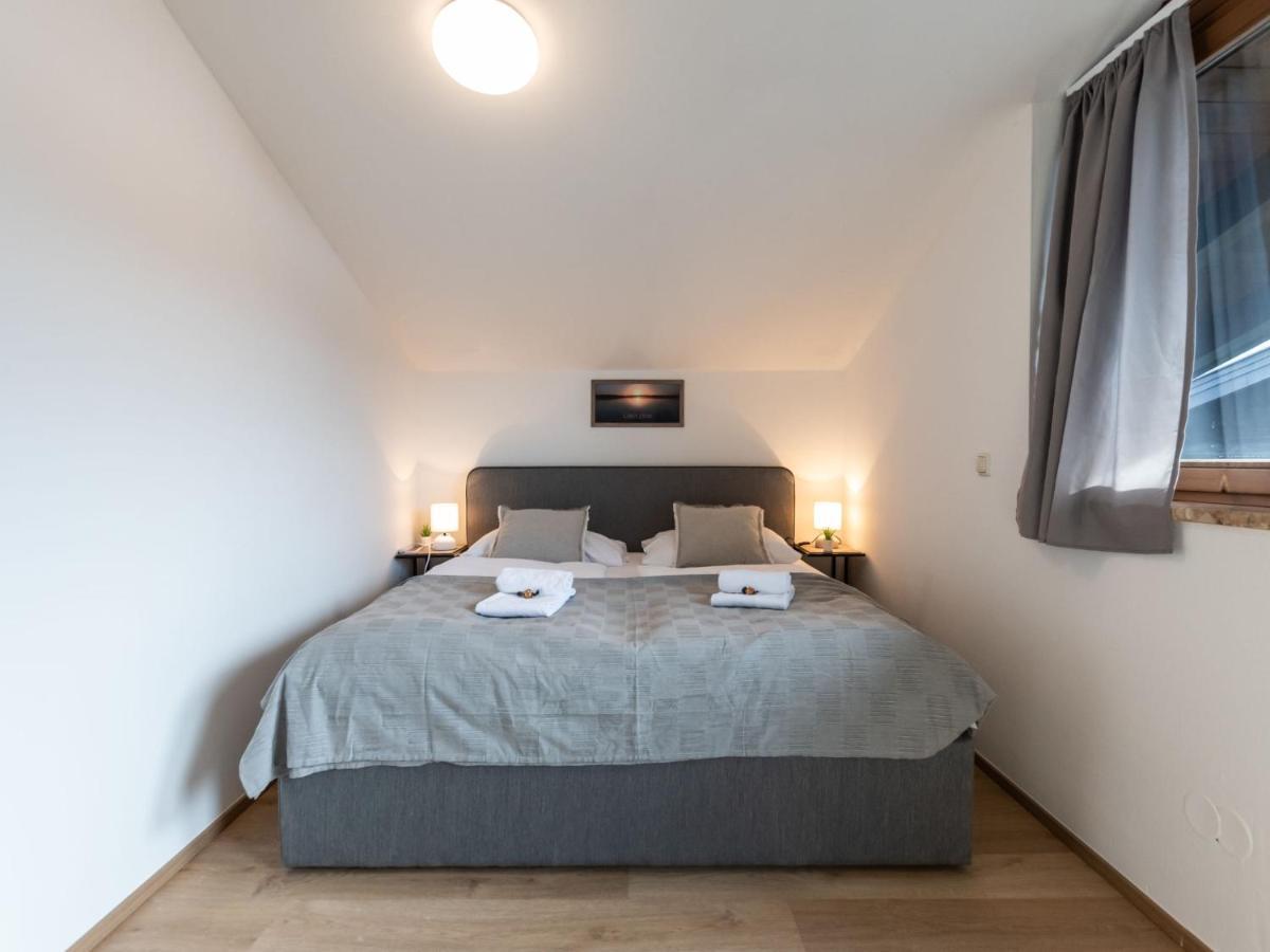 Apartment Alpenchalets - Zse203 By Interhome 滨湖采尔 外观 照片